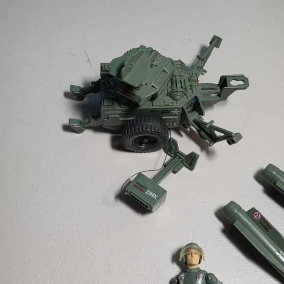 Vintage GI Joe MMS (Mobile Missle System) with Hawk Character - Picture 2 of 7